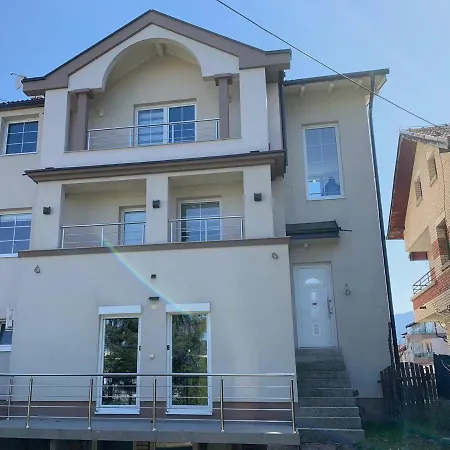 Emina Villa